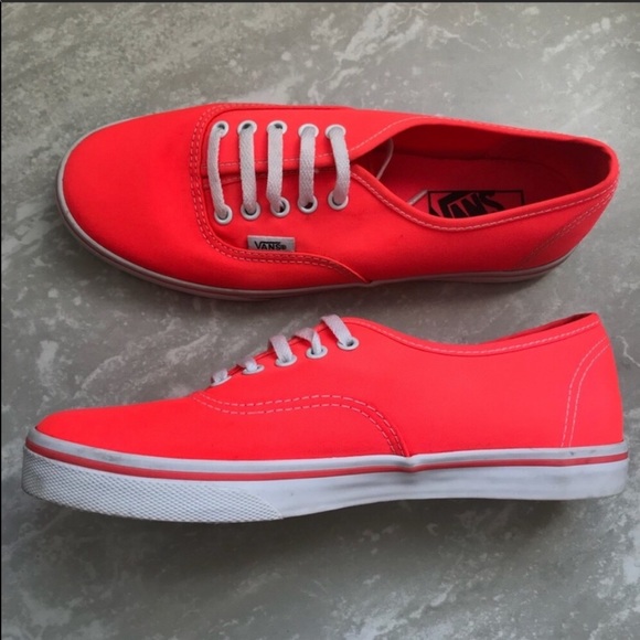 vans lo pro trainers